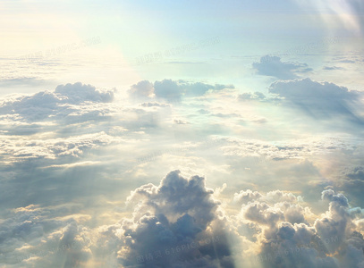 深度解析大红灯笼高高挂中的象征与隐喻