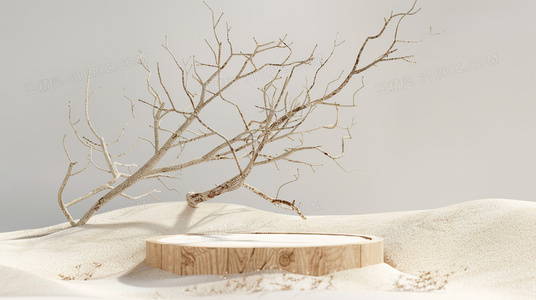 友谊的力量：茉莉儿与英雄的生死时刻